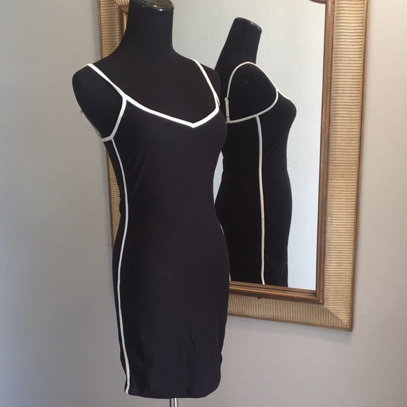 NWOT Princess Polly Black Mini Dress White Piping Size 2 & 6 - Picture 9 of 11